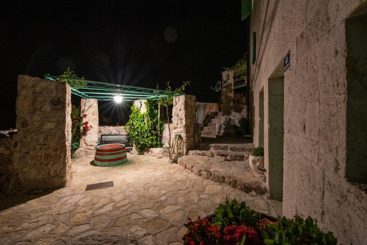 Villa Pristinus Krstatice Luaran gambar